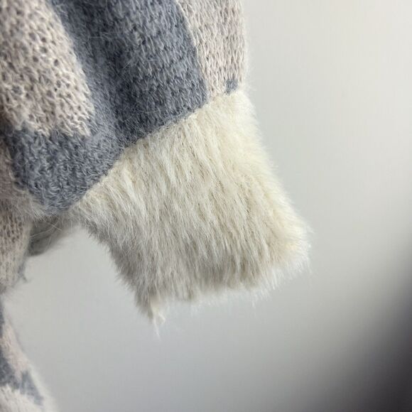 Umgee Sweater Women's Camo Crew Neck Long Sleeve Oversized Eyelash Sz M - Picture 5 of 9